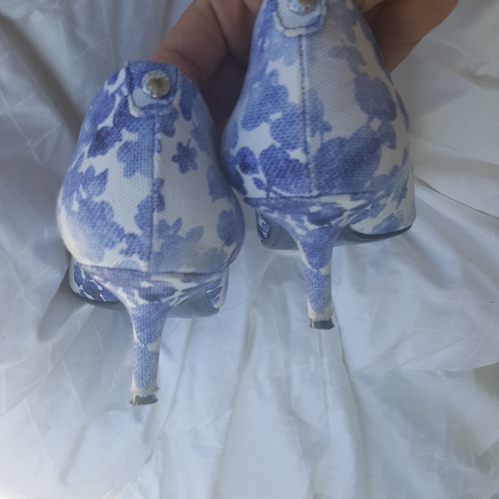Michael Kors high heels.  Sz 8.5 - Picture 4 of 4